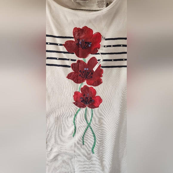 Boxy White Muscle Tee with Red Floral Design - Picture 2 of 5